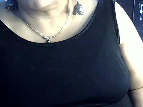 Snapshot of Soniya_Sha chatting on 07.11.26 Soniya Sha online show from 07.11.26