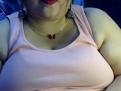 Snapshot of Soniya_Sha chatting on 07.13.26 Soniya Sha online show from 07.13.26