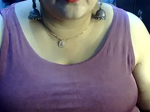 Snapshot of Soniya_Sha chatting on 07.28.26 Soniya Sha online show from 07.28.26