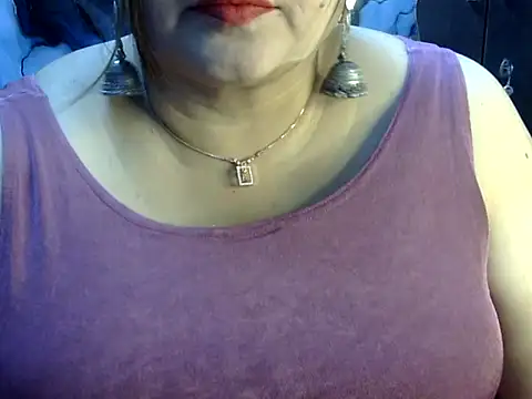 Snapshot of Soniya_Sha chatting on 07.28.26 Soniya Sha online show from 07.28.26