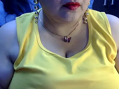 Snapshot of Soniya_Sha chatting on 08.06.26 Soniya Sha online show from 08.06.26