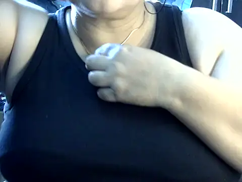 Snapshot of Soniya_Sha chatting on 08.08.26 Soniya Sha online show from 08.08.26