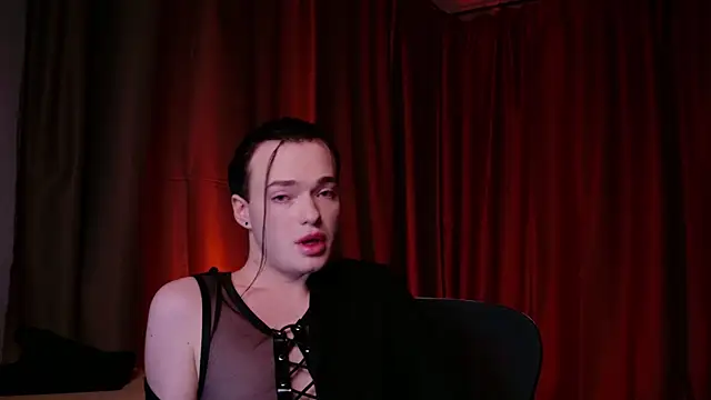 Snapshot of Kristenegor chatting on 12.04.25 Kristenegor online show from 12.04.25