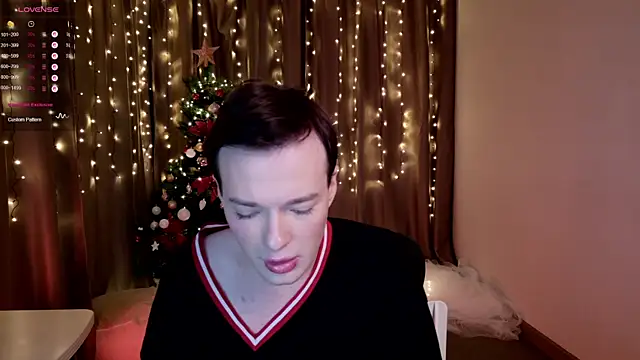 Snapshot of Kristenegor chatting on 12.15.25 Kristenegor online show from 12.15.25