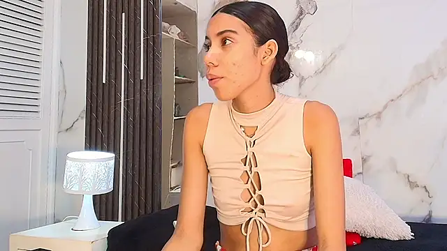 BellaHarpeer online show from 06.23.26