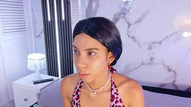BellaHarpeer online show from 07.29.26