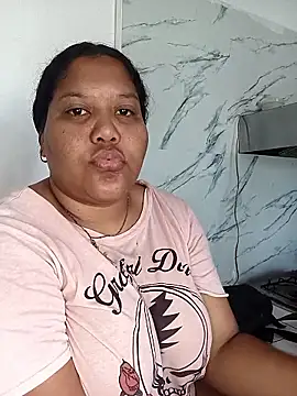 Snapshot of VaneandRossy chatting on 01.07.26 VaneandRossy online show from 01.07.26