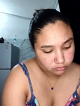 Snapshot of VaneandRossy chatting on 01.14.26 VaneandRossy online show from 01.14.26