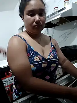 Snapshot of VaneandRossy chatting on 02.15.26 VaneandRossy online show from 02.15.26