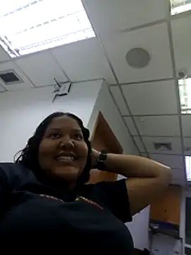 Snapshot of VaneandRossy chatting on 02.27.26 VaneandRossy online show from 02.27.26