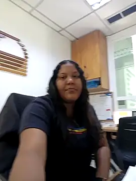 Snapshot of VaneandRossy chatting on 03.08.26 VaneandRossy online show from 03.08.26