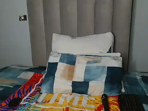 Snapshot of Sassy_S chatting on 12.14.25 Sassy S online show from 12.14.25