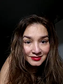 Snapshot of CheChy_ chatting on 12.15.25 CheChy online show from 12.15.25