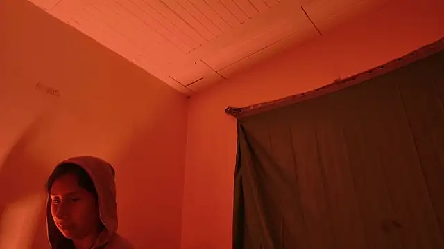 MoonLipsON- online show from 04.30.26
