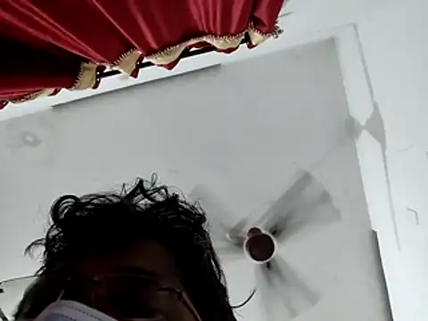 Snapshot of Big1Heart chatting on 12.05.25 Big1Heart online show from 12.05.25