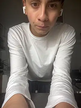 hungspanishtwink online show from 02.22.26