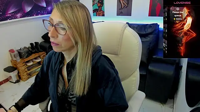 Scarlett 079 online show from 02.10.26