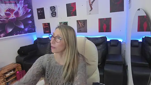 Scarlett 079 online show from 02.19.26