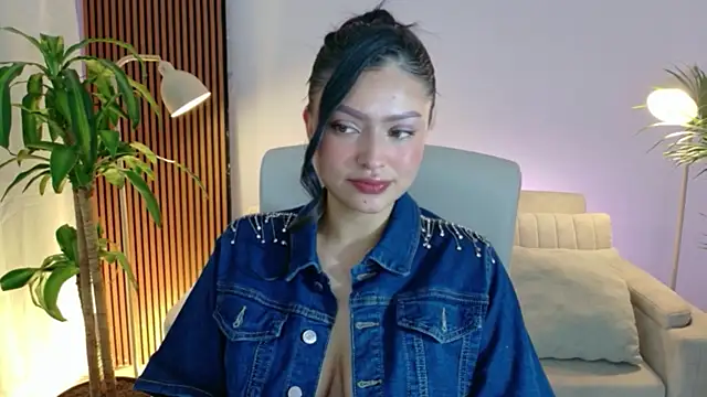 victoria   moon online show from 04.21.26