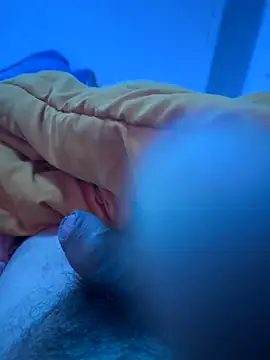 Snapshot of picachux chatting on 12.19.25 picachux online show from 12.19.25