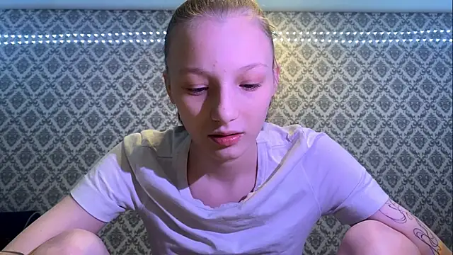 Cleonoth2o online show from 12.16.25