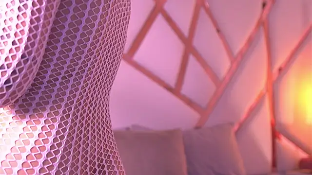 Sophie-velvet online show from 06.09.26