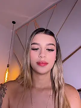Sophie-velvet online show from 07.08.26