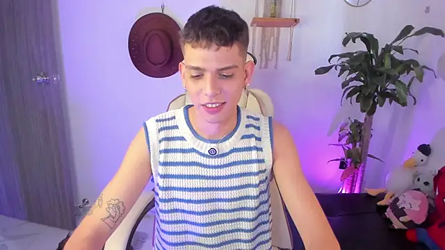 Snapshot of Jasson___ chatting on 04.02.26 Jasson online show from 04.02.26