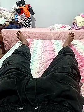 Snapshot of Luizc349 chatting on 12.16.25 Luizc349 online show from 12.16.25