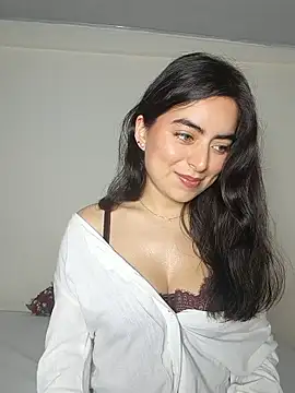 saasha Petit online show from 02.26.26