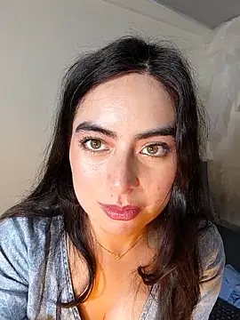 saasha Petit online show from 04.25.26