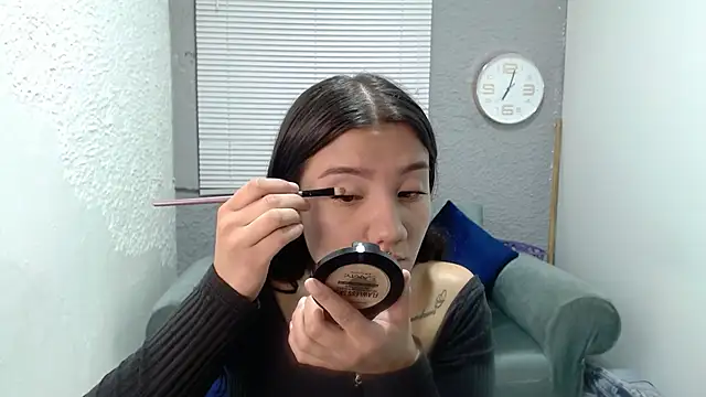 Snapshot of aurorafuckass chatting on 12.05.25 aurorafuckass online show from 12.05.25