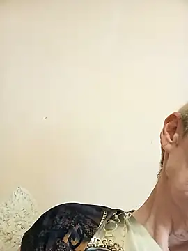 Snapshot of Calypso-Loove chatting on 07.14.26 Calypso-Loove online show from 07.14.26