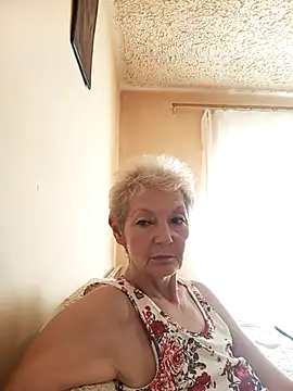 Snapshot of Calypso-Loove chatting on 07.17.26 Calypso-Loove online show from 07.17.26