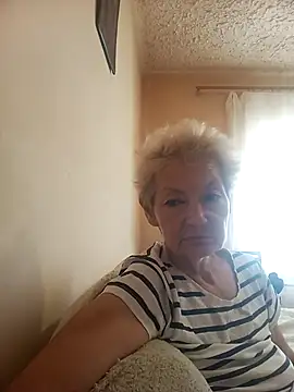Snapshot of Calypso-Loove chatting on 07.23.26 Calypso-Loove online show from 07.23.26