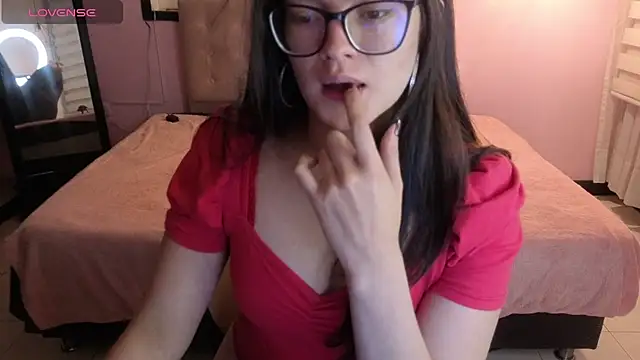 Sara valderrama  online show from 07.28.26