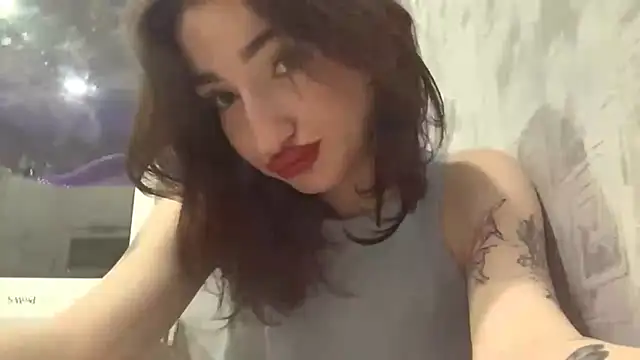 PanickedCowrie online show from 12.05.25