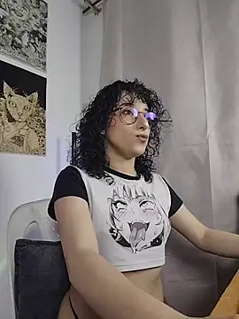 Snapshot of little__ammy chatting on 07.30.26 little ammy online show from 07.30.26
