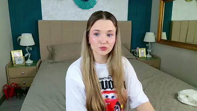 Lina Sinerz online show from 02.14.26