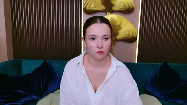 Lina Sinerz online show from 02.18.26