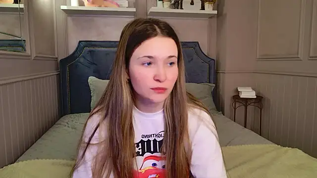 Lina Sinerz online show from 02.22.26