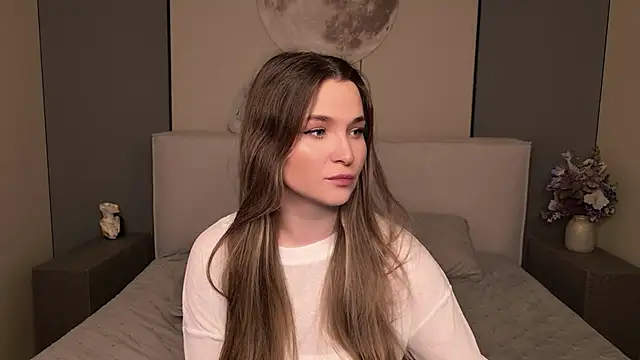 Snapshot of Lina_Sinerz chatting on 05.02.26 Lina Sinerz online show from 05.02.26