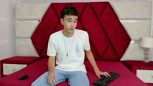 KathyAiden online show from 01.05.26