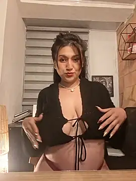 Magenta Moon online show from 07.30.26