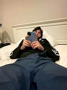 phantom898983 online show from 12.21.25