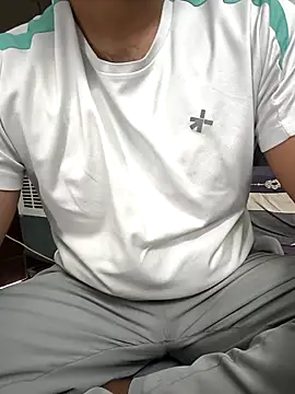 Snapshot of cyanidecuriosity chatting on 03.02.26 cyanidecuriosity online show from 03.02.26