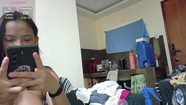 Snapshot of Cinpussie89 chatting on 12.15.25 Cinpussie89 online show from 12.15.25