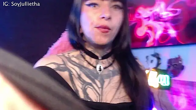 Julls420  online show from 02.25.26