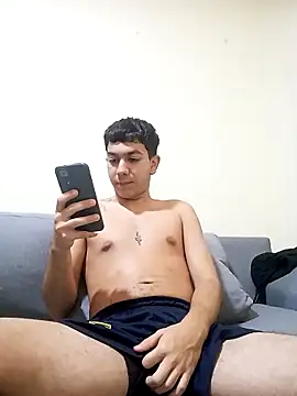 Snapshot of Philips_russo chatting on 03.30.26 Philips russo online show from 03.30.26