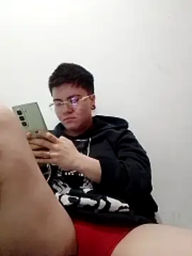 Snapshot of geminis_xxx chatting on 03.09.26 geminis xxx online show from 03.09.26